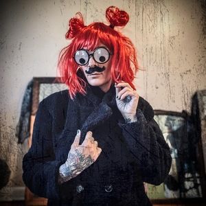 Meet your Posher, Amy